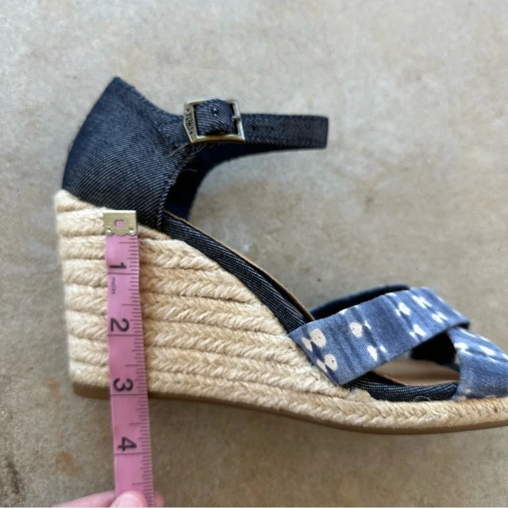 TOMS Sienna Navy Batik Stripe/Denim Espadrilles Sandals Size 8